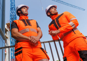 Hi-Vis Huomiotyövaatteet – Huomiotyövaatteiden merkitys työturvallisuuden kannalta