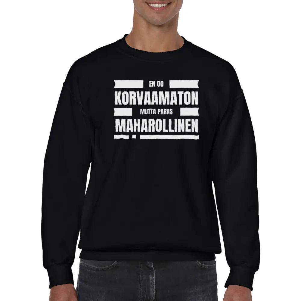 College_Korvaamaton_valkoinen_musta.png