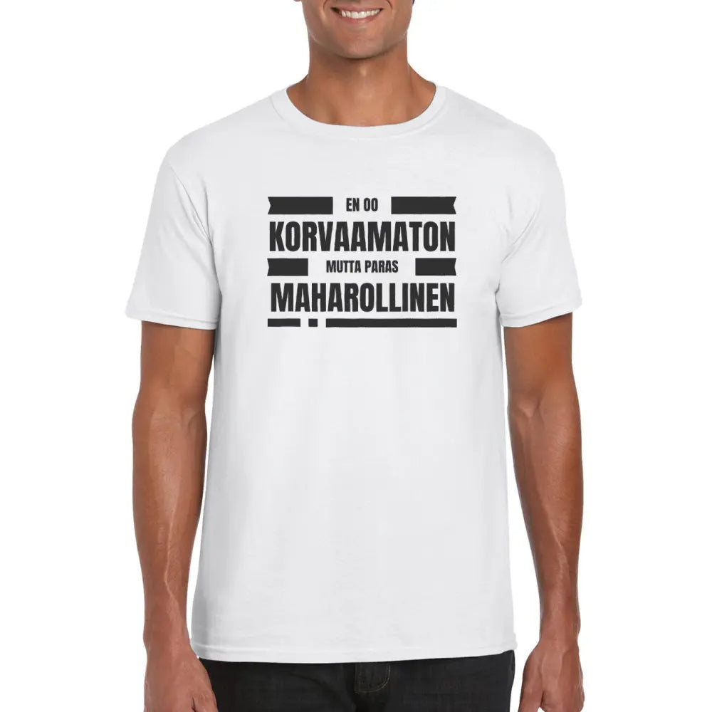 T-paita_Korvaamaton_musta_valkoinen.png