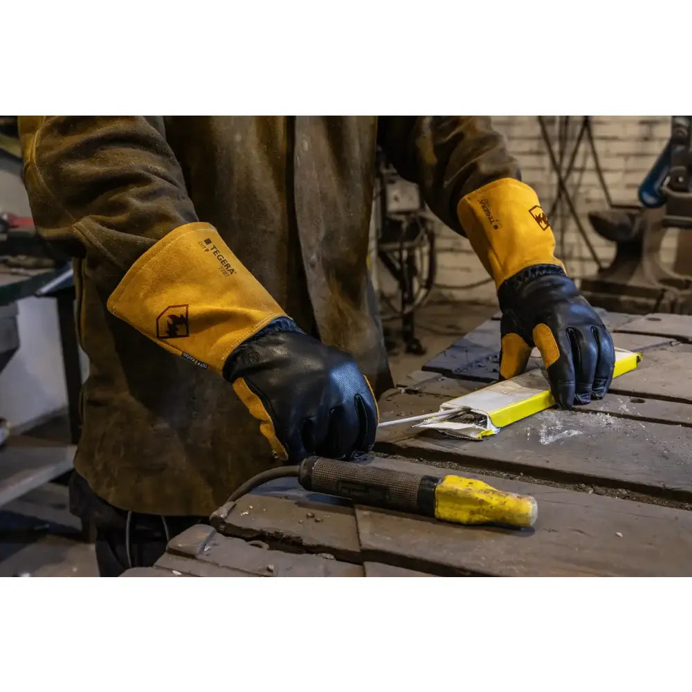 TEGERA Welding 7787 Suojakäsineet - 10 - Työvaatteet